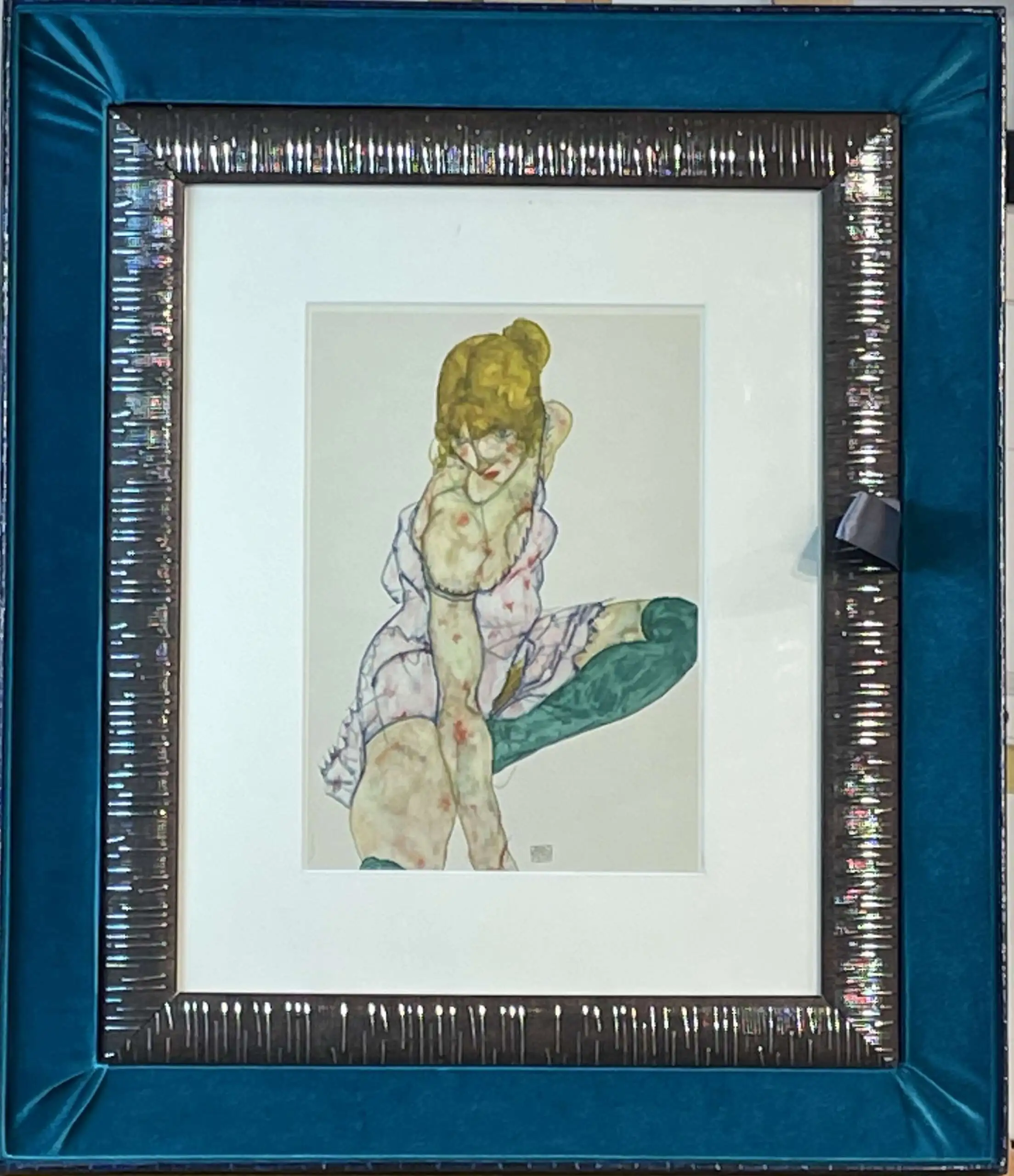 "Девушка в зелёных чулках" — изображение 2