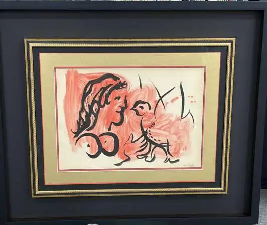 "Женский профиль с голубем"