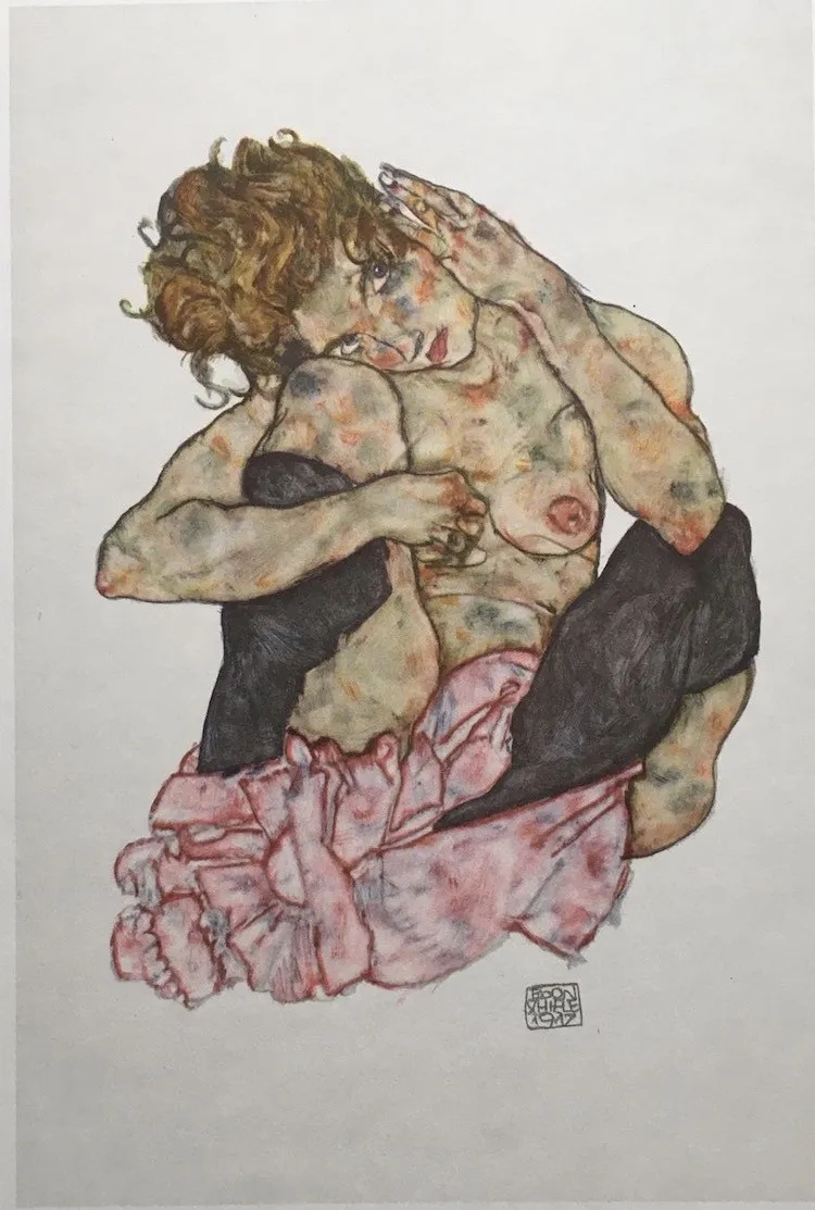 "Сидящая девушка"