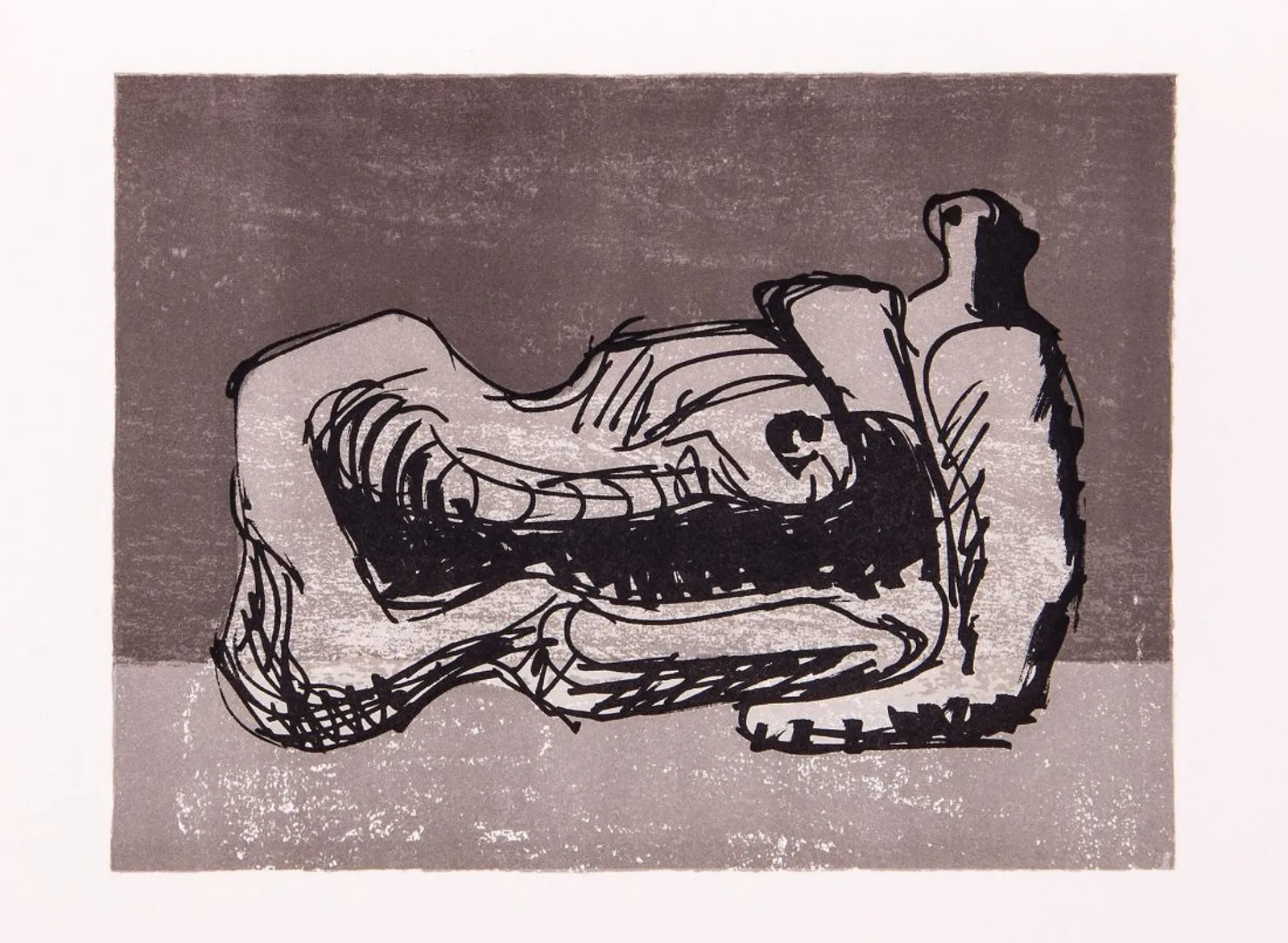 "Фигура лежащей женщины"