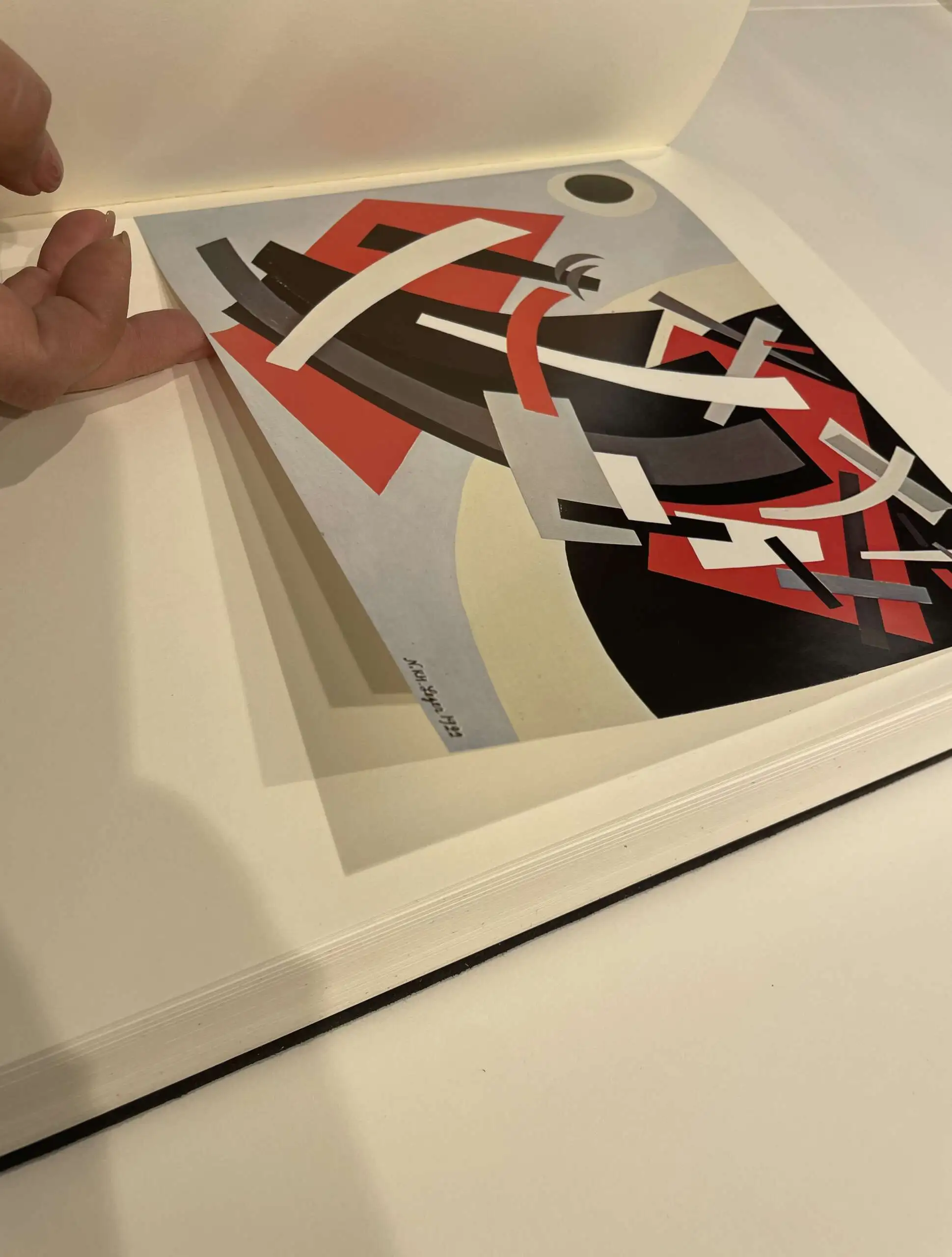 "Супрематизм Нади Ходасевич-Леже" — изображение 10