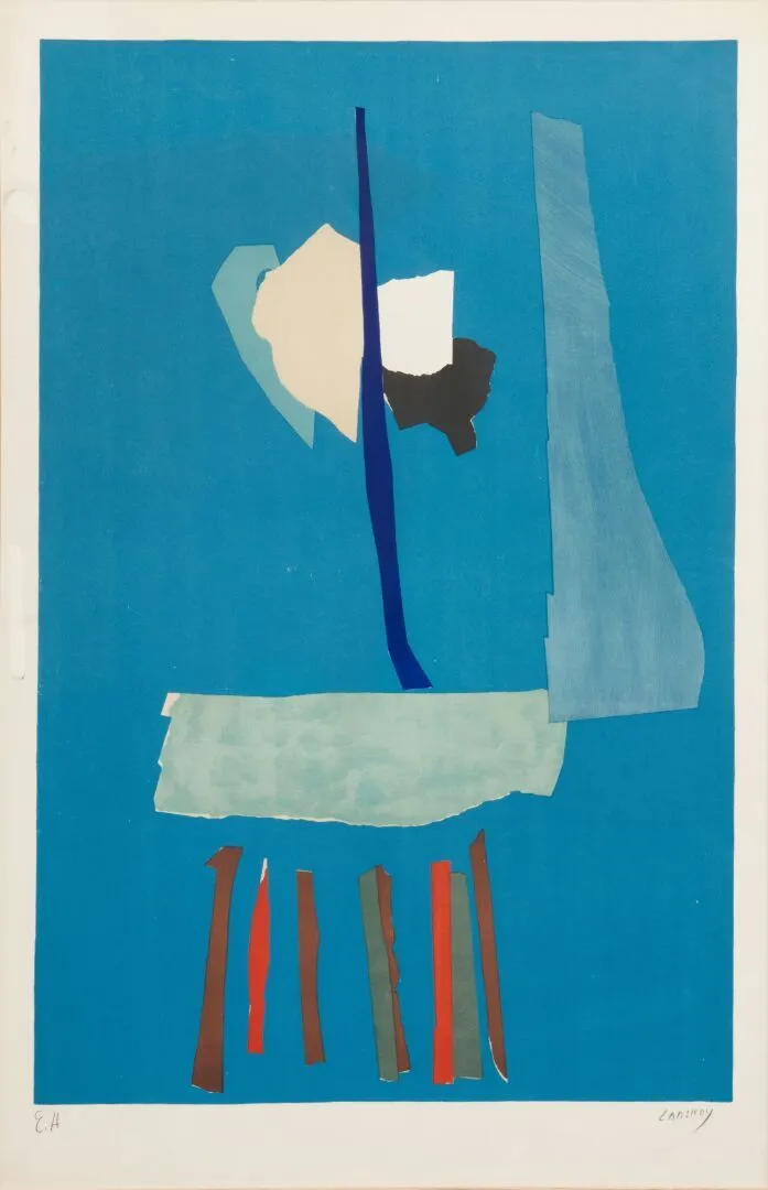 "Композиция на голубом фоне"